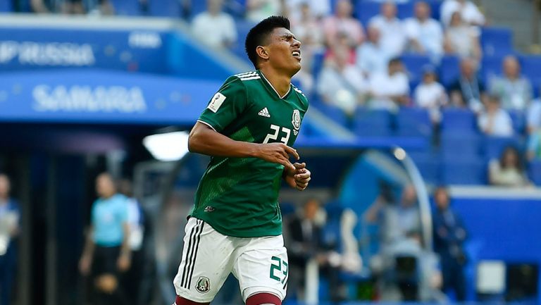 Gallardo se lamenta en un encuentro con la Selección Mexicana