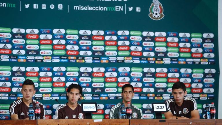 Alvarado, Lainez, Aguirre y Angulo en conferencia de prensa 