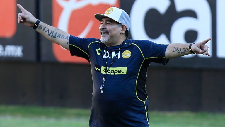 Maradona, durante un entrenamiento con el conjunto de Sinaloa