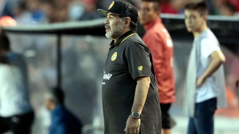 Diego Maradona en el partido de Dorados contra Gallos 