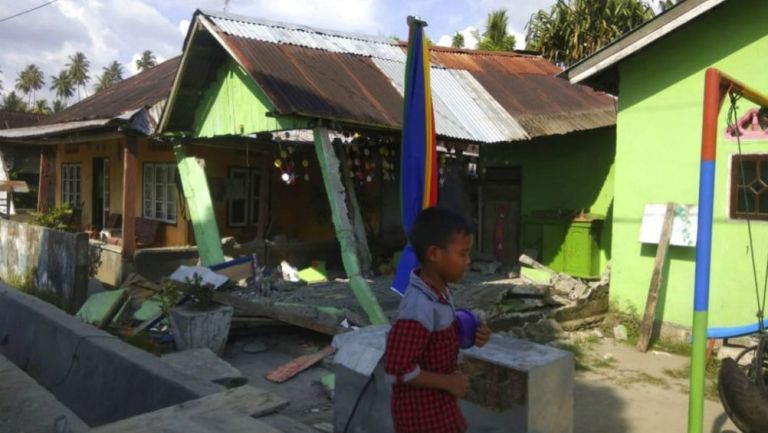 Casas destruidas después del terremoto