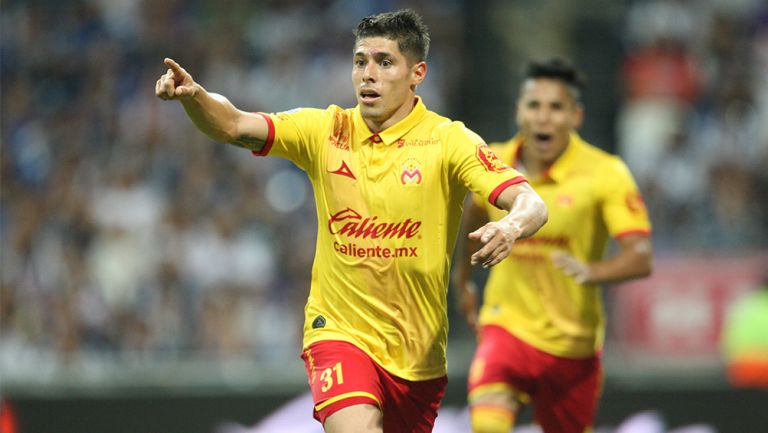 Gastón Lezcano celebra un gol ante Rayados en la J17 del C2017