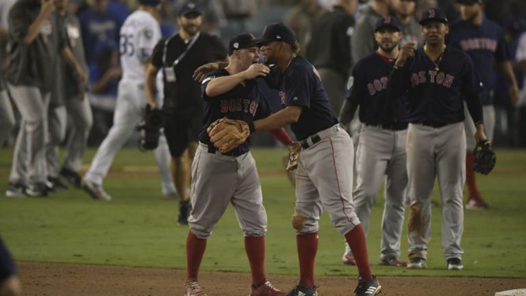 Los Red Sox festejan el tirunfo