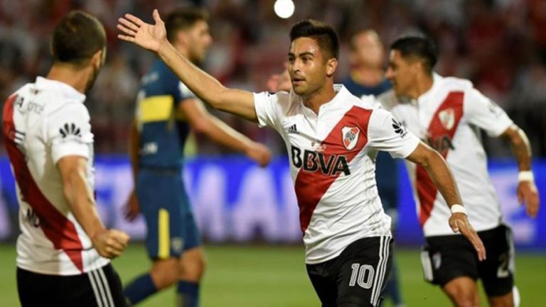 River Plate festeja gol frente a Boca Juniors