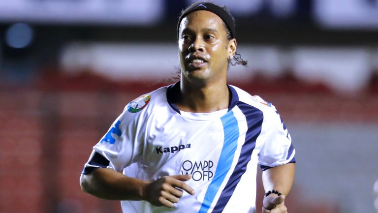 Ronaldinho durante un partido entre exestrellas de América y Europa