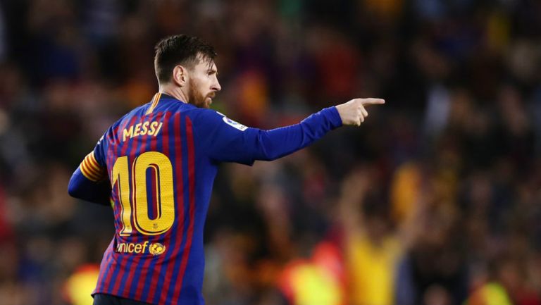 Messi, celebra anotación con el Barcelona 