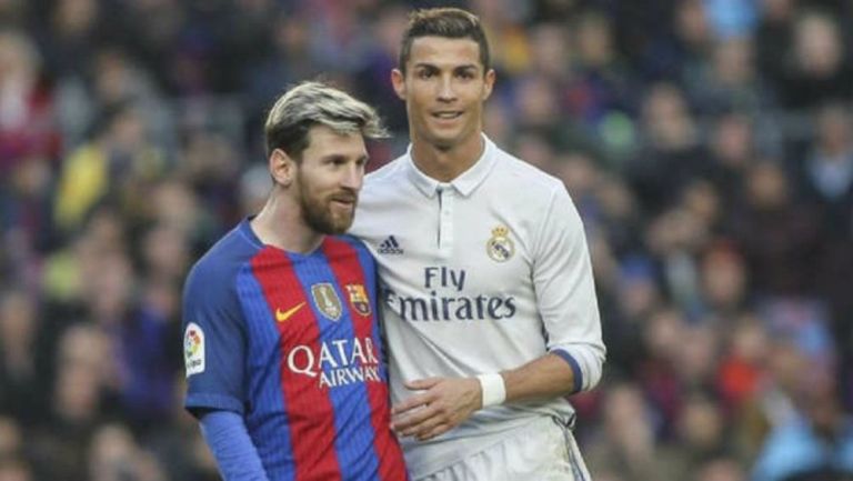 Lionel Messi y Cristiano Ronaldo durante un partido