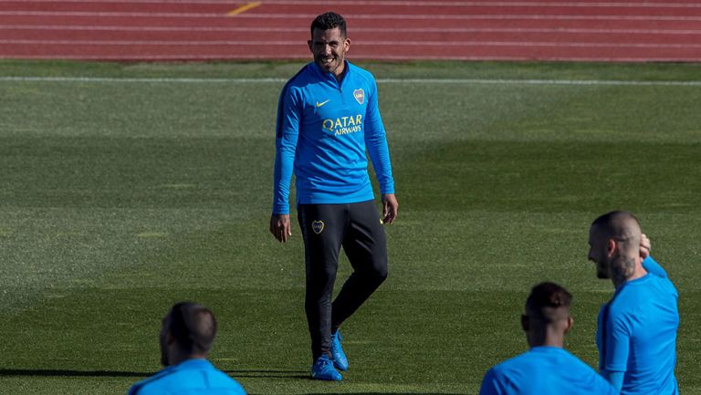 Carlos Tévez durante el entrenamiento en Madrid
