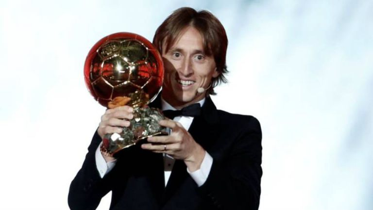 Luka Modric recibe el Balón de Oro
