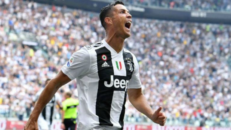 Cristiano Ronaldo festeja gol con Juventus