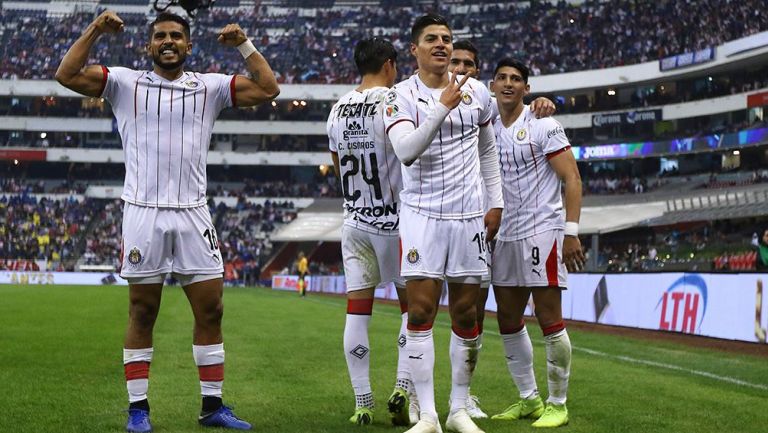 El festejo del gol de Chivas