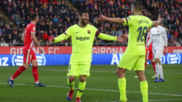 Messi y Alba festejan gol contra Girona