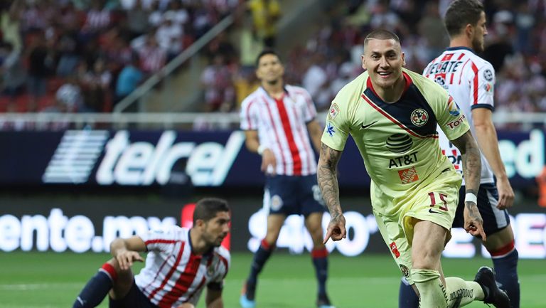 El chileno Nico Castillo ya sabe lo que es hacer gol en un Clásico Nacional