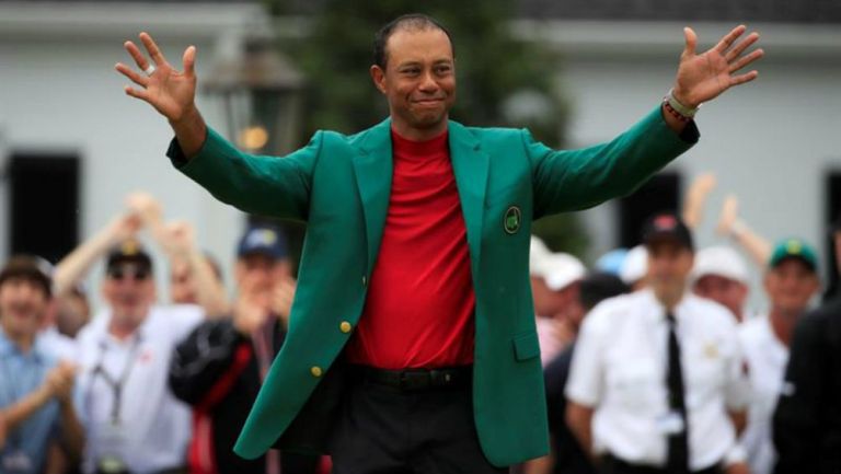 Tiger Woods celebra tras coronarse en el Torneo Masters 2019 