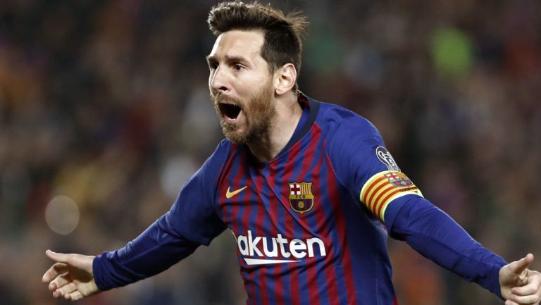 Lionel Messi festeja gol con Barcelona
