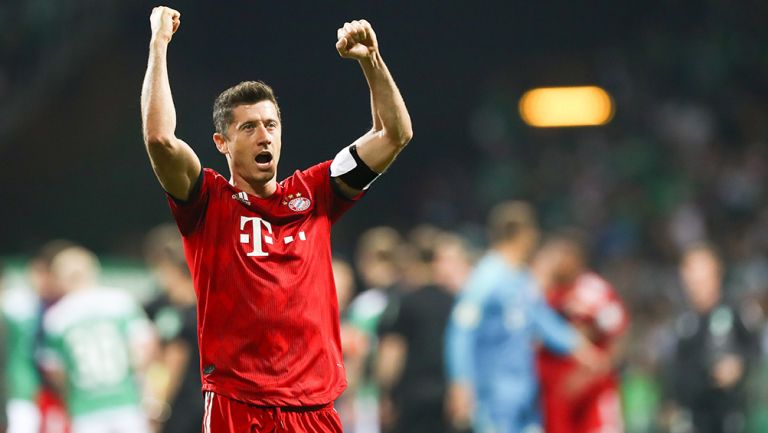 Lewandowski celebra su doblete para darle el triunfo al Bayern