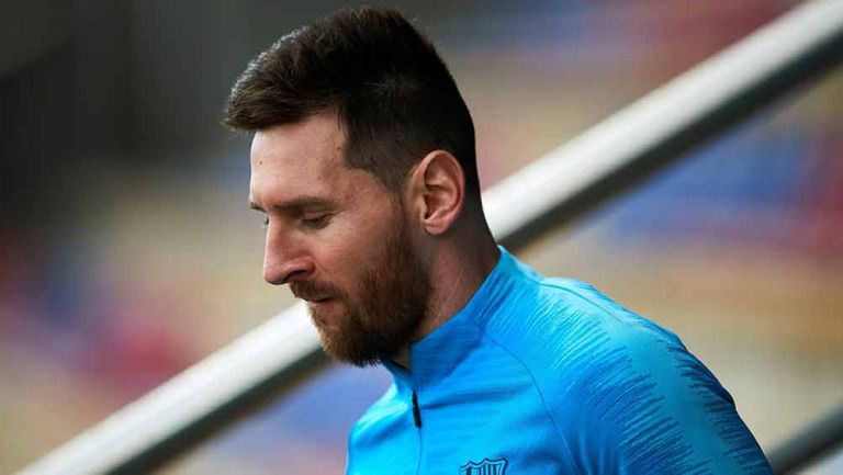 Lionel Messi antes de un entrenamiento del Barcelona
