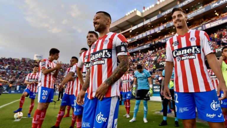Jugadores del Atlético San Luis en un juego en el Alfonso Lastras