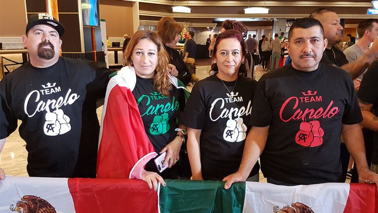 Familia Chávez viajó para apoyar a Canelo