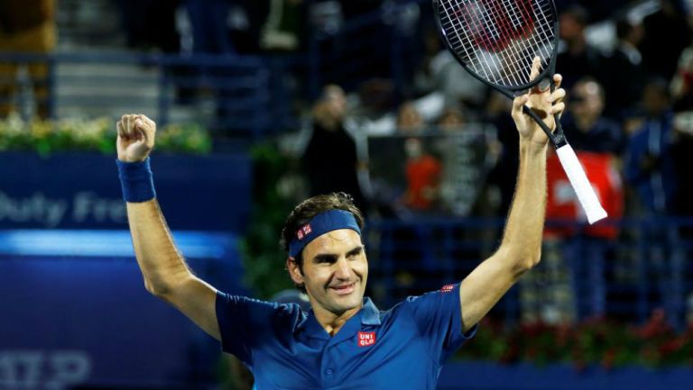 Federer celebra triunfo de un partido