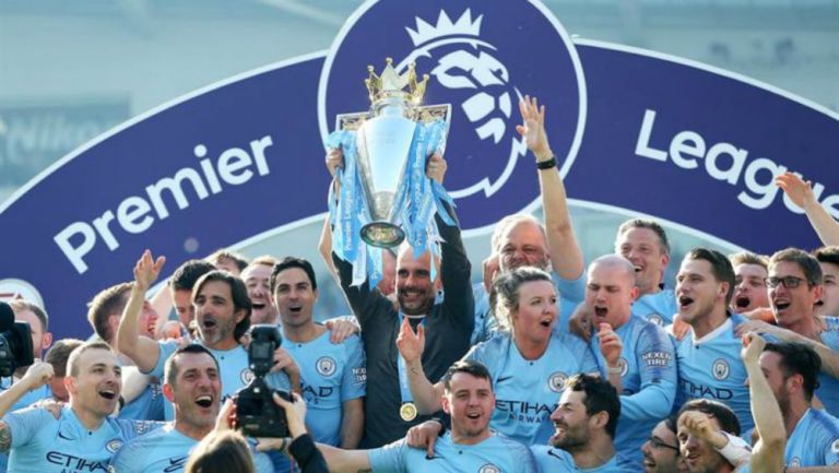 Manchester City levanta título de Premier