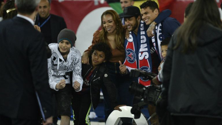 Neymar festeja título de Liga con el PSG 