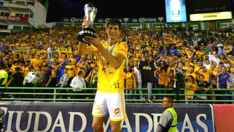Damm levanta el título del Clausura 2019 con Tigres 