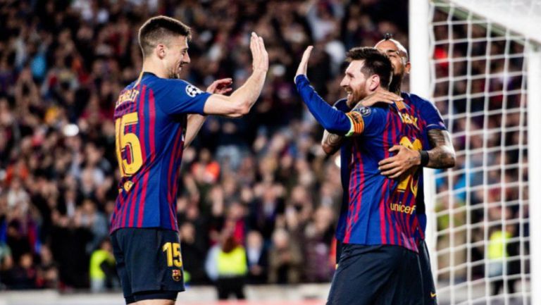 Lenglet, Messi y Vidal festejan un gol