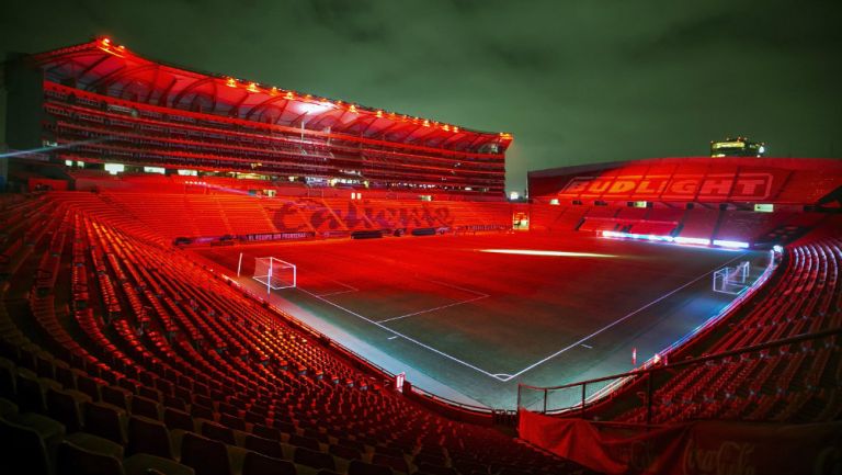 El Estadio Caliente con su nuevo sistema de iluminación