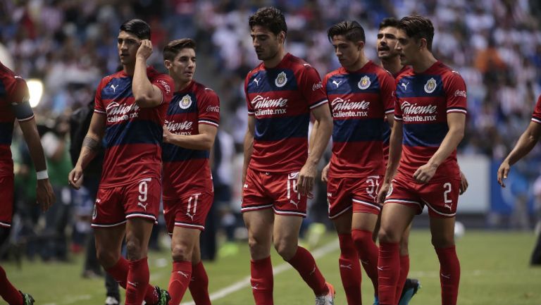 Jugadores de Chivas al final del duelo vs Puebla