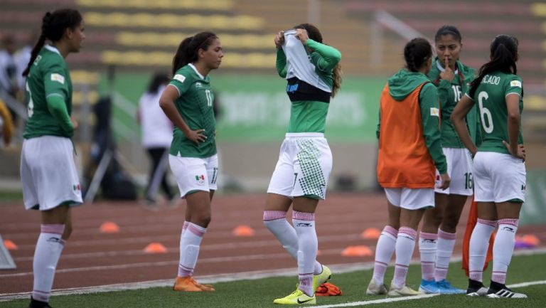 Jugadoras del Tri Femenil se lamentan tras igualar con Colombia