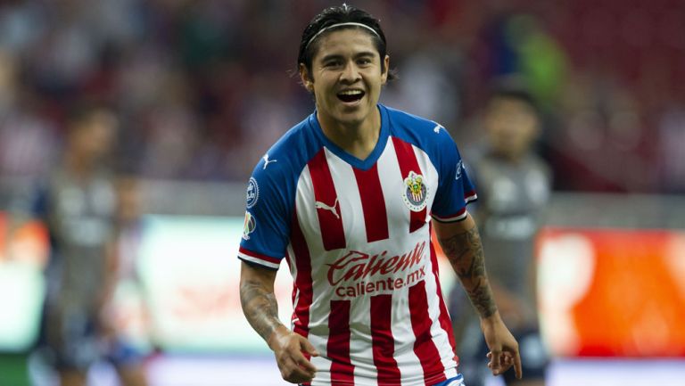 Chofis López celebra su anotación contra Atlético San Luis 