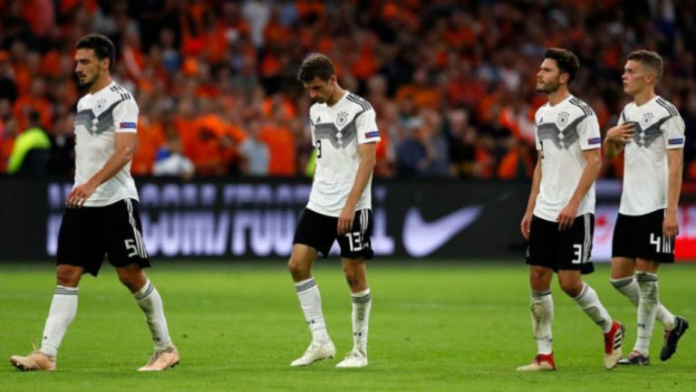 Seleccionados de Alemania tras un juego vs Holanda