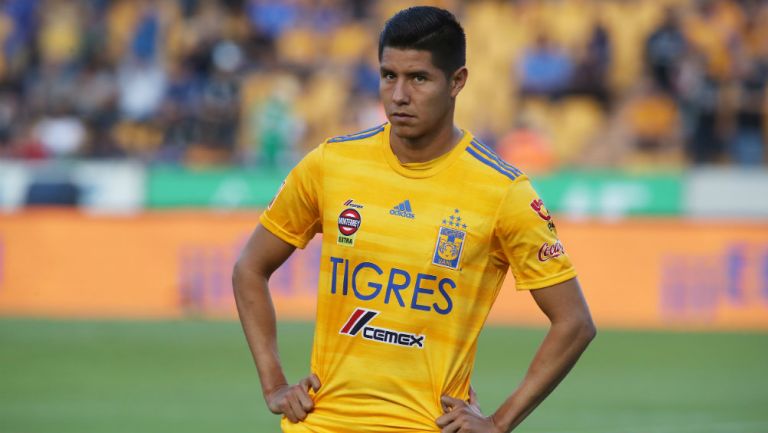 Hugo Ayala durante un partido de Tigres