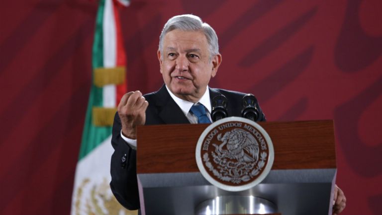 Andrés Manuel López Obrador, habla durante su rueda de prensa matutina