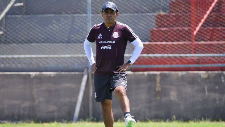 Chima Ruiz durante un entrenamiento de la Selección Mexicana