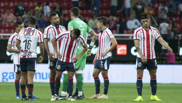 Jugadores de Chivas se lamentan tras derrota ante Morelia
