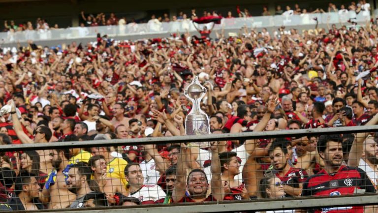 Fans del Flamengo, durante el partido en Perú