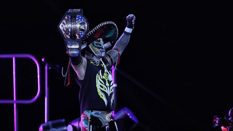Rey Mysterio en la función de WWE en México 