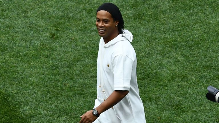 Ronaldinho volvió a jugar en México