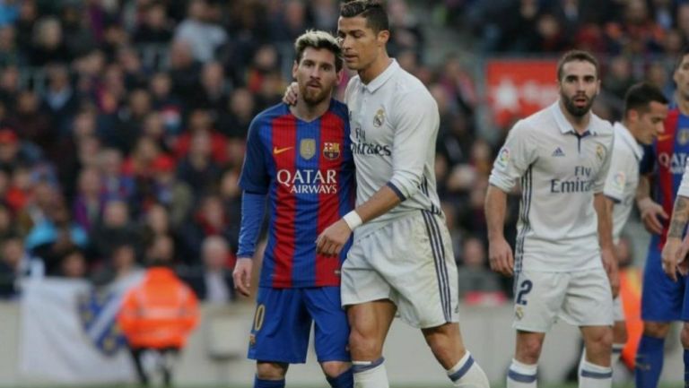 Lionel Messi y Cristiano Ronaldo en un Barcelona vs Real Madrid