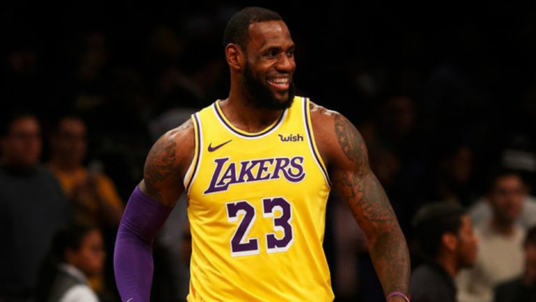 LeBron James, en un juego con los Lakers 