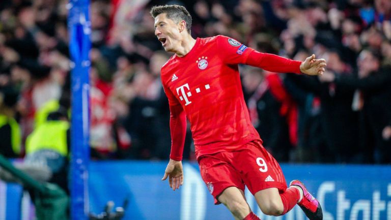 Robert Lewandowski festeja gol con Bayern Munich