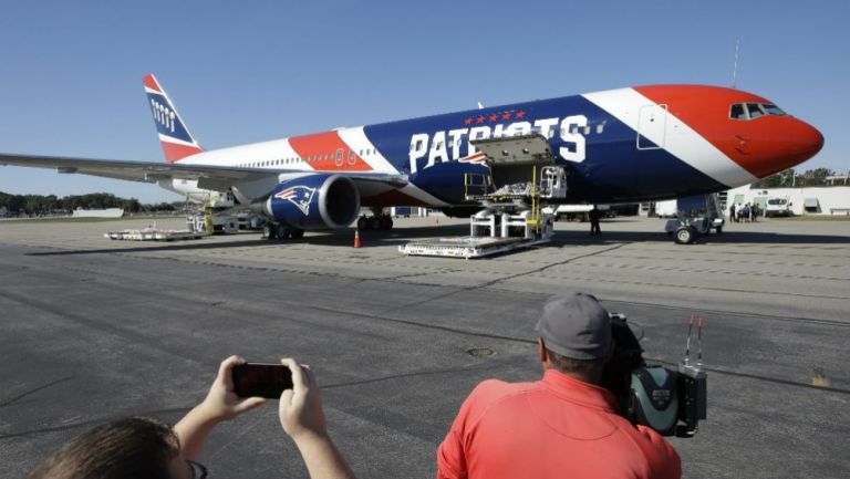 Avión de New England Patriots tras regresar de China