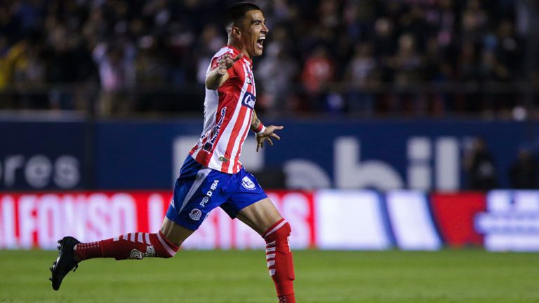 Luis Reyes festeja un gol con Atlético de San Luis