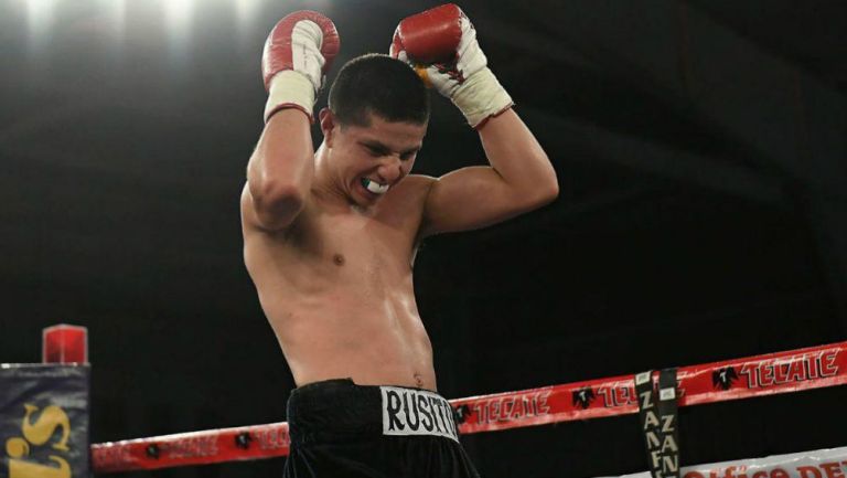 Alejandro González, boxeador mexicano