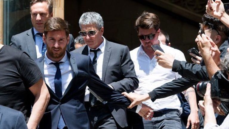 Lionel Messi junto a su padre Jorge
