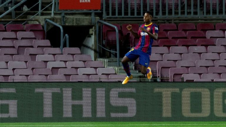 Ansu Fati en celebración de gol con Barcelona