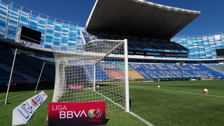 Estadio Cuauhtémoc previo a un partido de Liga MX Femenil