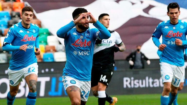 Chucky Lozano: Provocó penalti en victoria del Napoli sobre Udinese